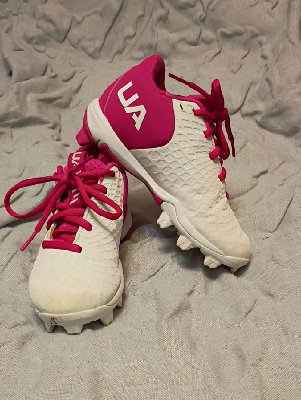 12K Under Armour Pink Girls' Athletic Shoes